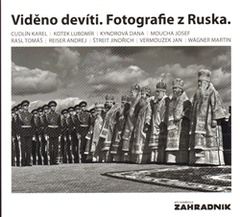 obálka: Viděno devíti. Fotografie z Ruska.