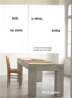 obálka: Stůl u okna, na stole kniha