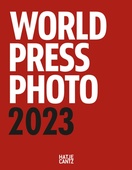 obálka: World Press Photo Yearbook 2023
